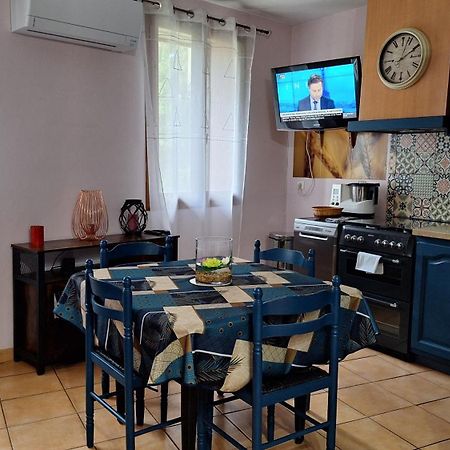 Vacances Et Weekends A Ceret Bagian luar foto